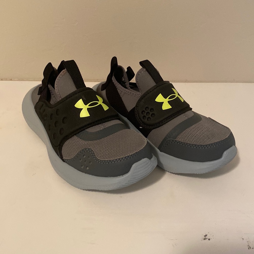 Kids under armour shoes